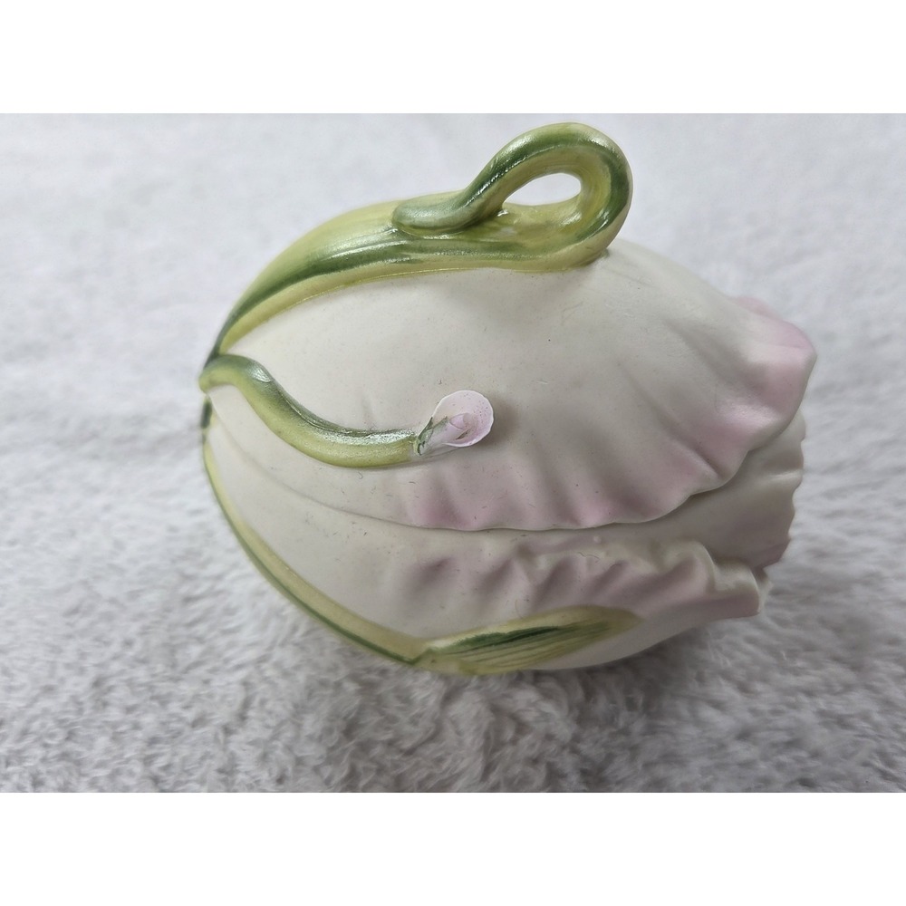 Vintage Taiwan Porcelain Floral Trinket Box Pink Green Flower Cottagecore 3"